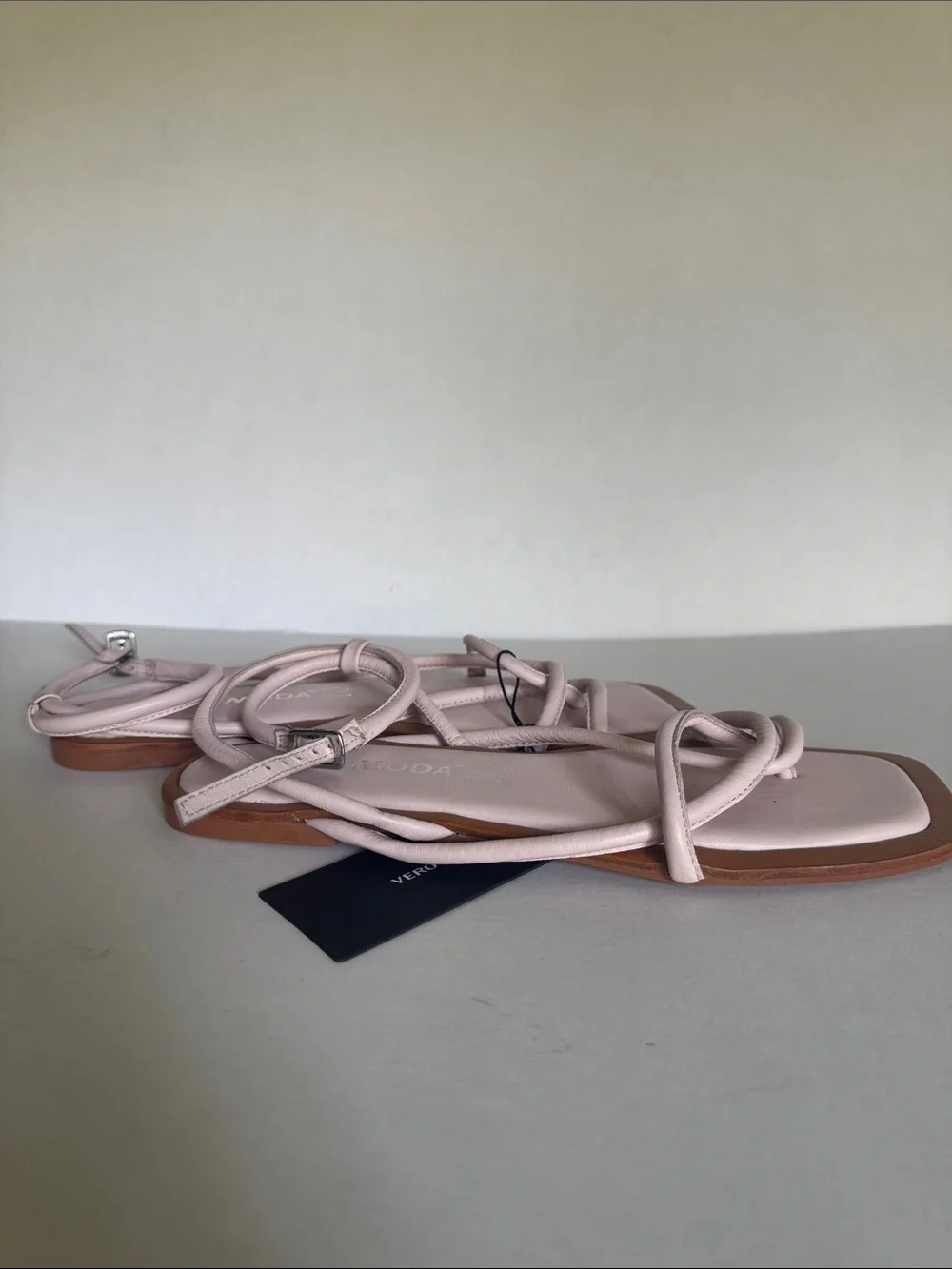 Leather Women's Strappy Square-Toe Sandals in Light Pink